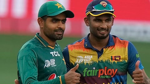 Pakistan captian Babar Azam with his Sri Lankan counterpart Dasun Shanaka