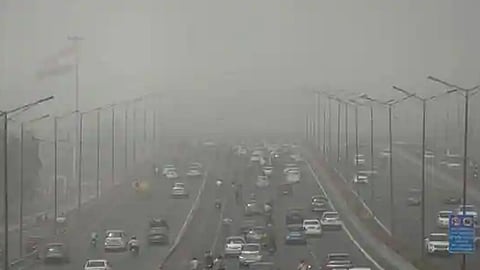 Air pollution in Delhi is critical after deepavali celebration