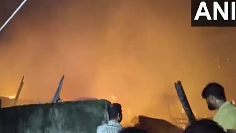 തീപിടുത്തത്തിന്റെ വീഡിയോ സ്ക്രീൻഷോട്ട്