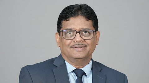 ഏഷ്യൻ ഷോൾഡർ ആൻഡ് എൽബോ അസേസിയേഷൻ എക്സിക്യൂട്ടിവ് ബോർഡ് അംഗമായി തിരഞ്ഞെടുക്കപ്പെട്ട കൊച്ചി സൺറൈസ് ആശുപത്രി ഓർത്തോ വിഭാഗം മേധാവി. ഡോ. പ്രതാപ് കുമാർ.