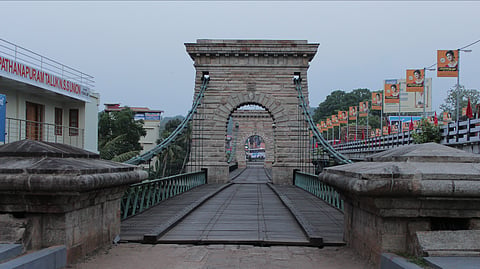 Punalur hanging bridge