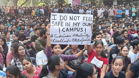 Students protest after a girl student was assaulted in IIT-BHU campus, Lukhnow, Uttar Pradesh
