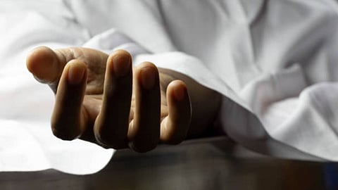 An unidentified body was found wrapped in a mat in Moolamattam