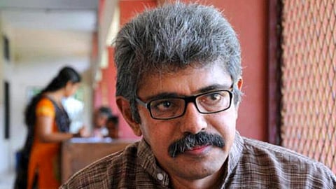 'നിങ്ങൾ എനിക്കു നൽകുന്ന വില എന്താണെന്ന് ശരിക്കും മനസിസിലായി'; സാഹിത്യ അക്കാദമിക്കതെിരെ ബാലചന്ദ്രൻ ചുളളിക്കാട്