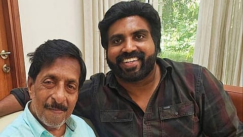 ശ്രീനിവാസനൊപ്പം സംവിധായകൻ പി.ജി. പ്രേംലാൽ.
