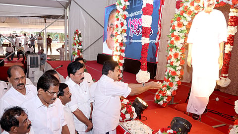 പതിനായിരങ്ങള് ഒഴുകിയെത്തി; ഓര്മകളുടെ ഒത്തുചേരലായി കെ.എം. മാണി സ്മൃതിസംഗമം