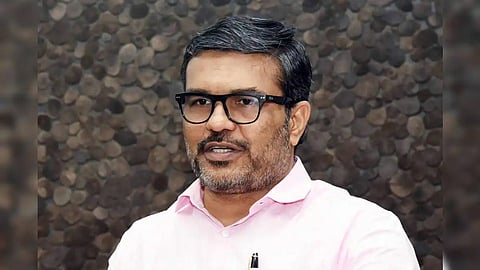 excise commissioner not issued order requiring an escort for the minister