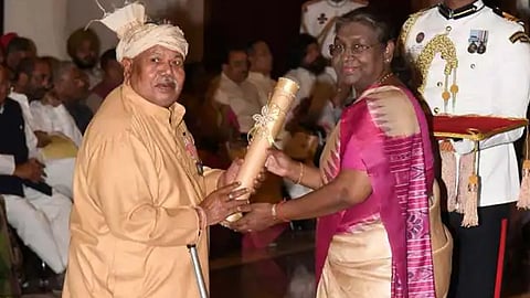 നക്സലുകളുടെ ഭീഷണി: പദ്മശ്രീ തിരിച്ചു നൽകുമെന്ന് പാരമ്പര്യ വൈദ്യൻ ഹേംചന്ദ് മാഞ്ചി