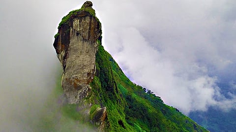 Tourists banned for 2 days at Ilaveezhapunchira and Illikkalkal