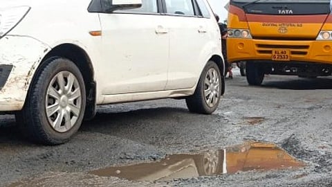 Kundannoor-Thevara Bridge to be closed from Friday