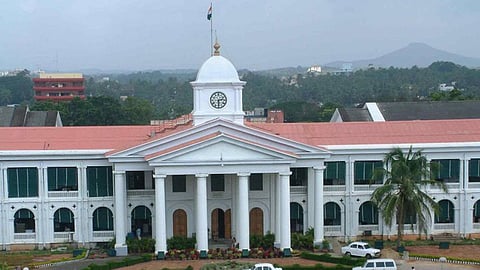 kerala government sanctions 1960 crore for local bodies