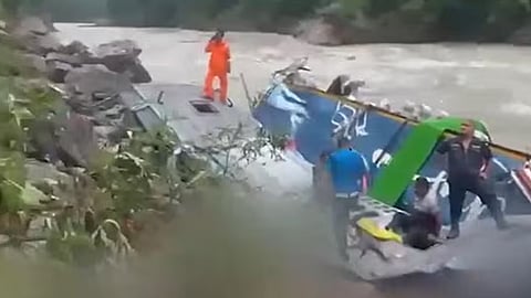 Indian bus plunges into Nepal river
