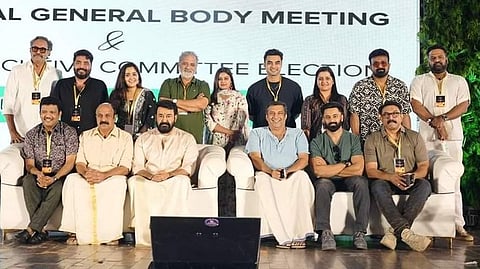 AMMA meet deferred as Mohanlal unavailable, Change in leadership imminent