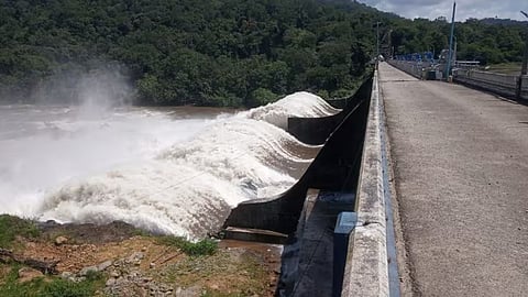 sholayar dam shutter opened warning issued near chalakudy river banks