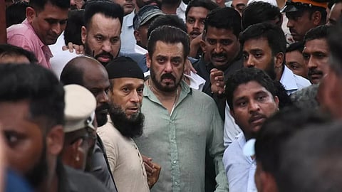 actor salman khan un able to sleep, cancels all meetings
