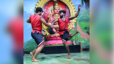Chavakkad Vallabhatta Kalarisangham performs Kalari at Sannidhanam