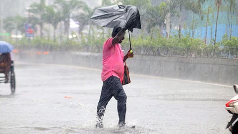 monsoon heavy rain orange alert in 8 districts