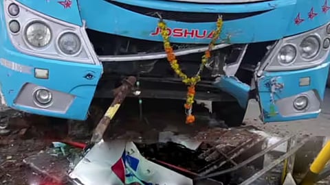 bus met with accident in changanassery after driver felt chest pain 3 passengers injured