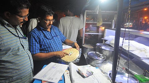 kalamassery jaundice hotel raid