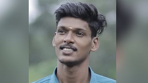 Man falls from tree during Christmas celebrations; scan ordered but not performed, youth found dead