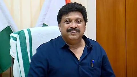 transport minister says drivers license will be cancelled in harrasment against tourist in munnar
