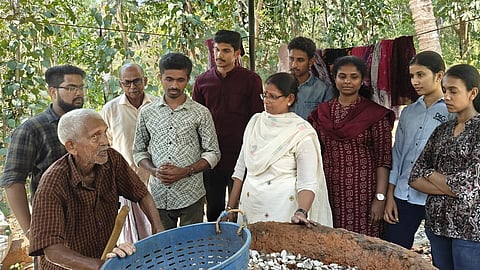 Madhika language, without script, study