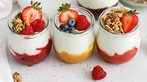 Fruit yogurt in summer better than fruit salad