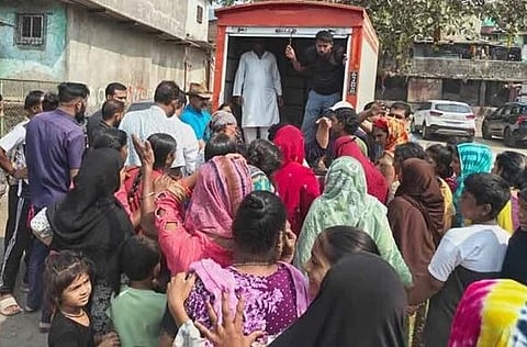 Ramzan kits distributed under the leadership of Care for Mumbai