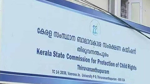 Incident of not being allowed on school bus; Education Department and Child Rights Commission seek explanation