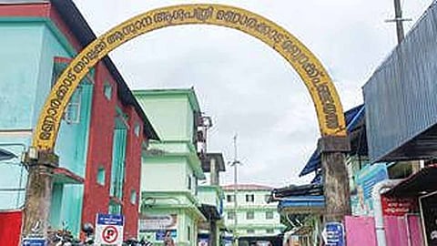 Incident of finding wire pieces in paracetamol; District Medical Officer orders investigation
