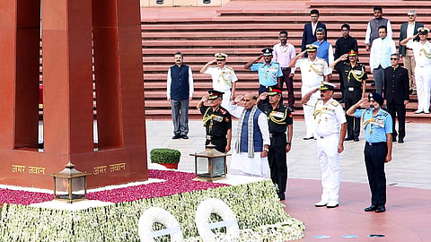 kargil vijay diwas rajnath singh pays homage