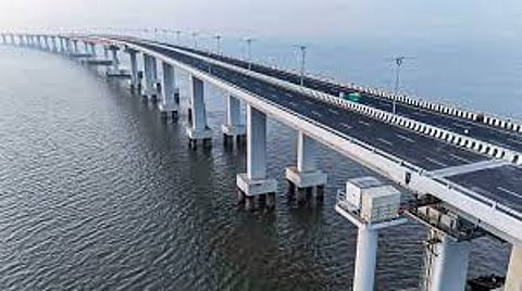 Search continues for youth who jumped into the sea from Atal Setu