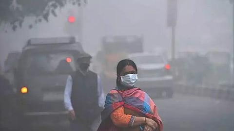 delhi air pollution crisis health risks solutions