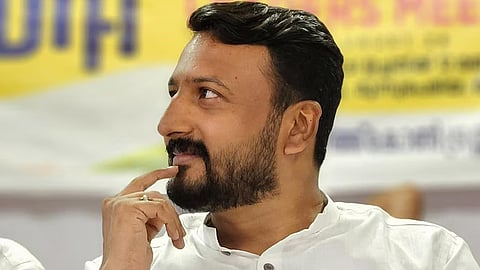 court issue production warrant on rahul mamkootathil