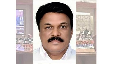 V.K. Muraleedharan receives the AIMA award