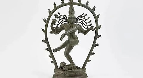 Idols, including the Nataraja idol, that were stolen from temples in Tamil Nadu are being returned.