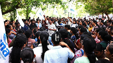 nurses in private hospitals to go on indefinite strike