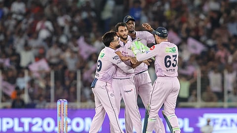 sunrisers hyderabad vs gujarat titans match updates