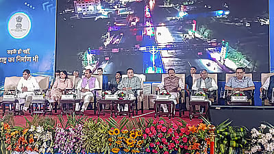 The country's first barrier-free toll plaza was inaugurated by Union Road Transport and Highways Minister Nitin Gadkari.