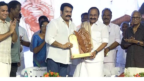 mohanlal about cm vd satheesan