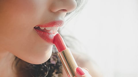kerala-child-welfare-committee-anti-lipstick-campus-campaign