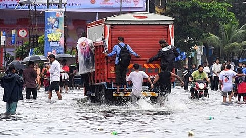 Mumbai on high alert; red alert continues.