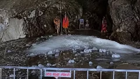 Amarnath ice Shivling melts, devotees shocked
