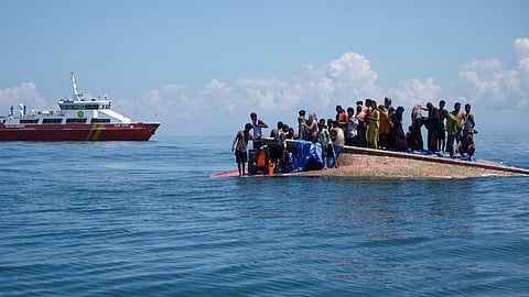 More than 500 feared dead after boats carrying refugees sink off Myanmar