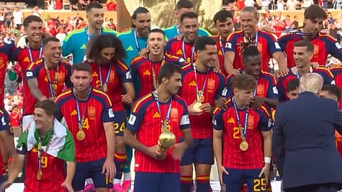 Spanish team 'smoothly sidesteps' Trump; social media celebrates | Video