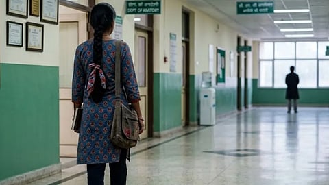 unmarried major daughter has recognized legal right to educational expenses from father