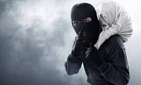 Theft at the residence of Legislative Council Deputy Chairperson Sachin Ahir.