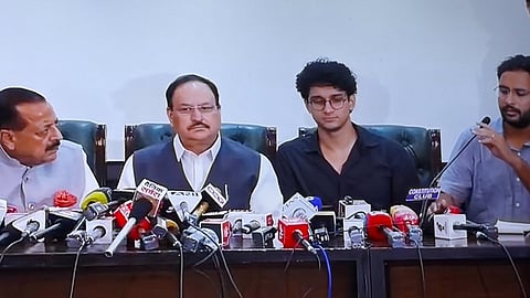 "Students must return"; CJP calls off protest.