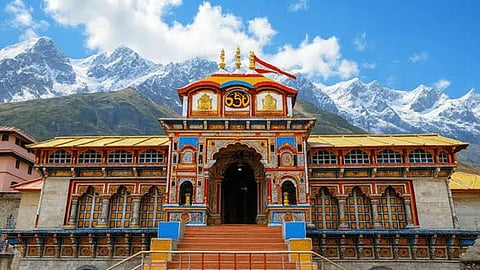 Heavy rain in Uttarakhand; Badrinath National Highway closed.