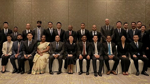 India and China agree to resolve border issues through diplomatic and military means